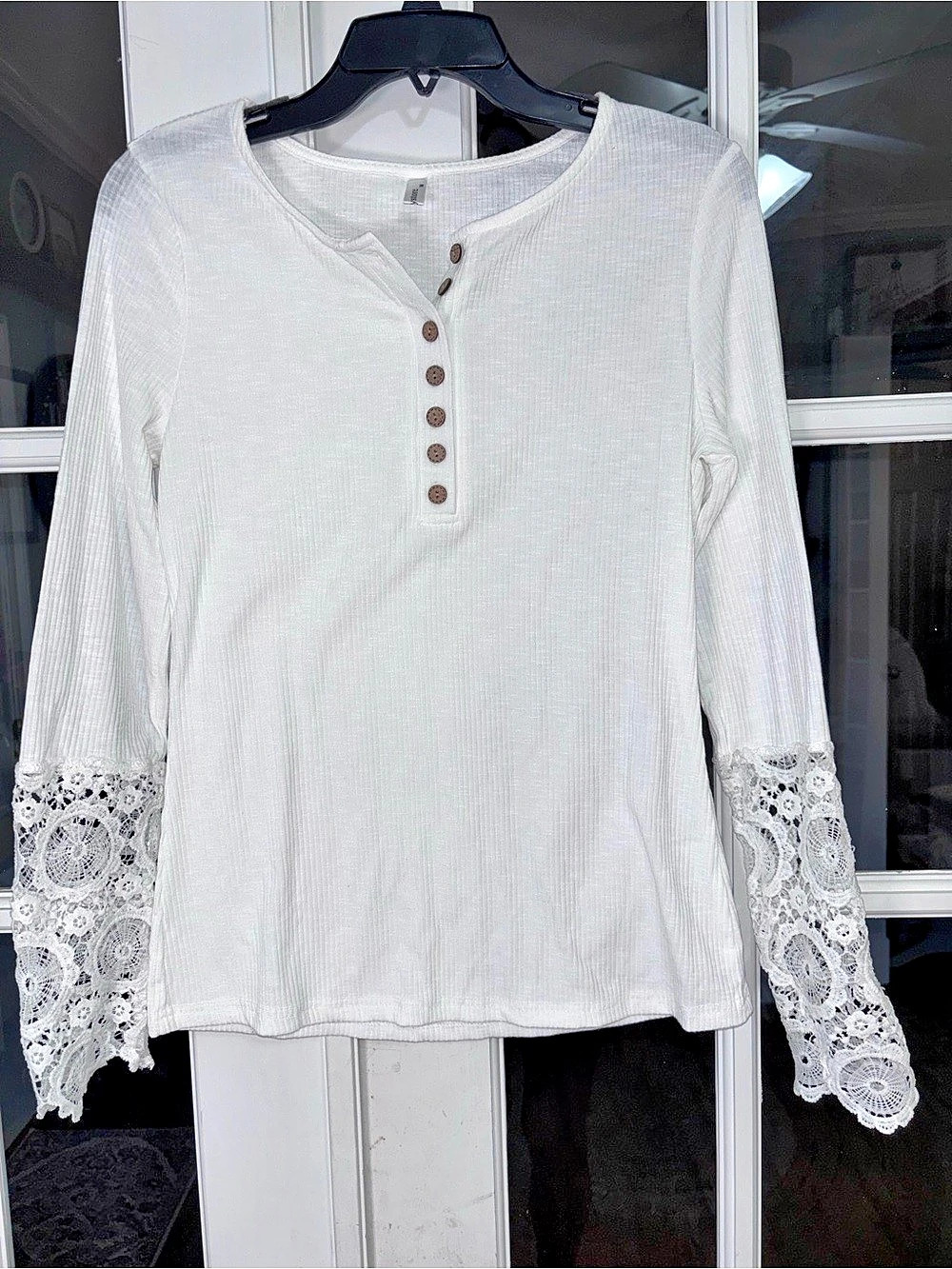 Kancystore Long Sleeve Lace Cuff Ribbed Top in White Size Medium